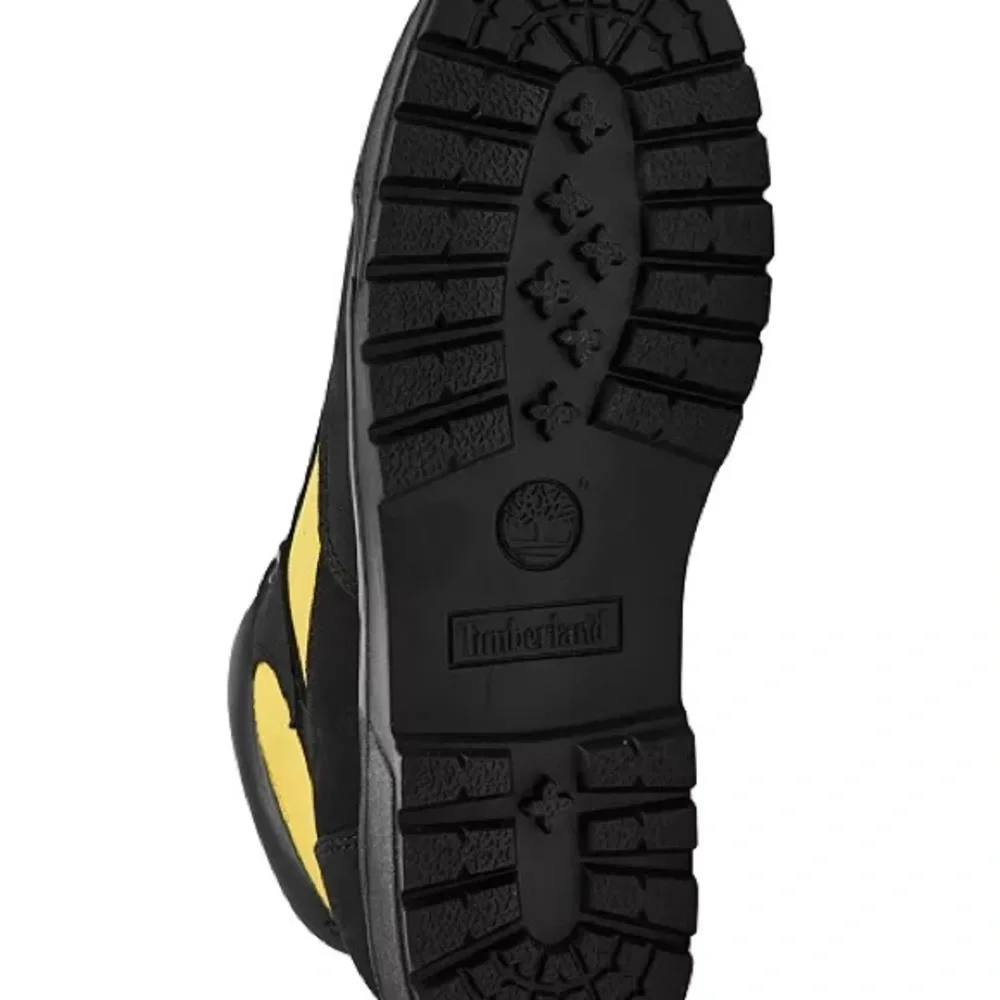 Timberland Kids Black and Gold Outdoor Boots Size 4